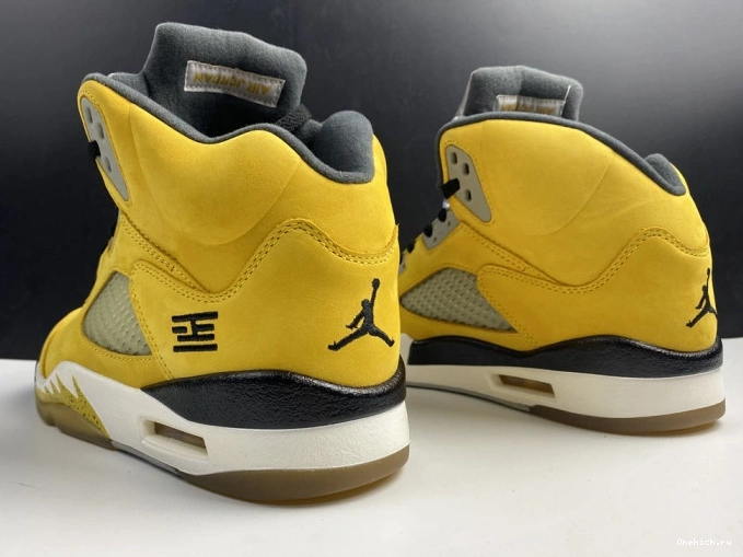 One Kick Jordan 5 Retro Air T23 454783-701 Tokyo 0801